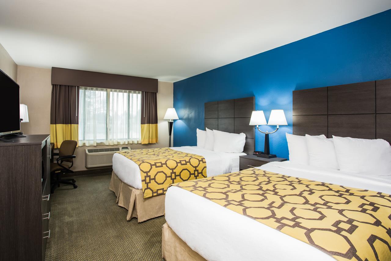 Hotel Baymont By Wyndham Appleton Exterior foto